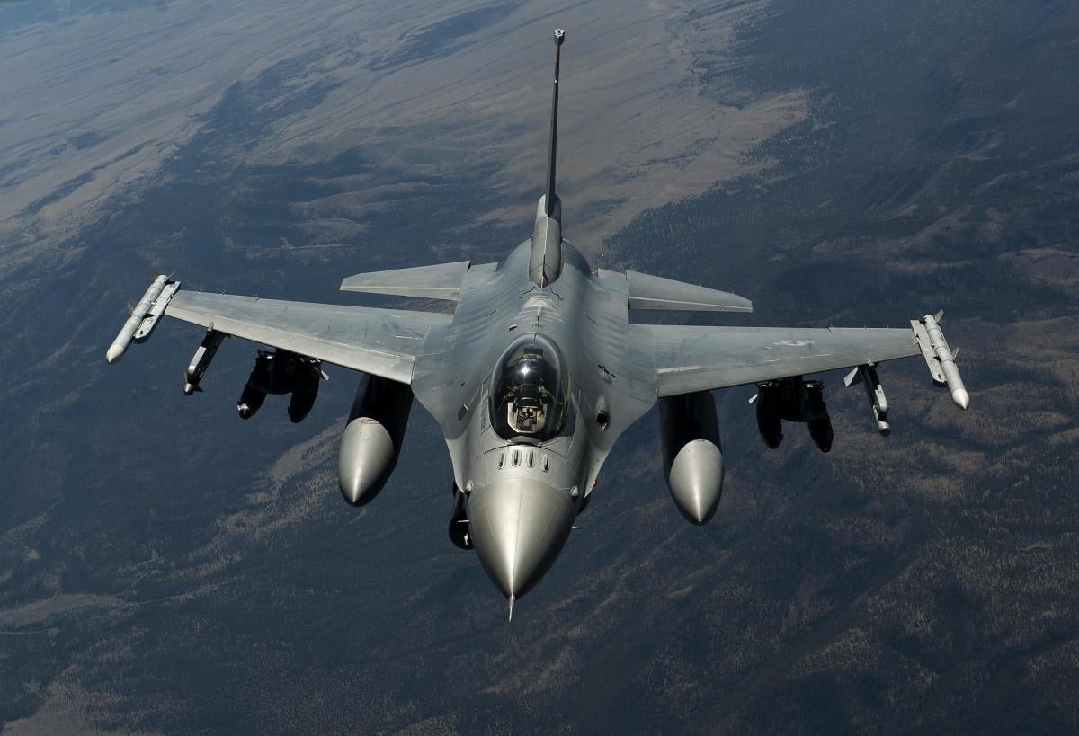 Не только ведение боев: эксперт предположил, как будут работать F-16 в Украине