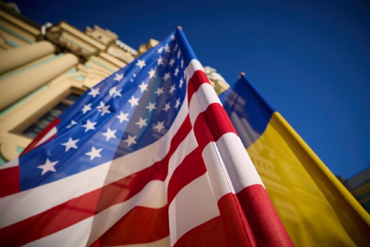 90% средств остаются в стране: Time объяснило, почему поддержка Украины выгодна для США