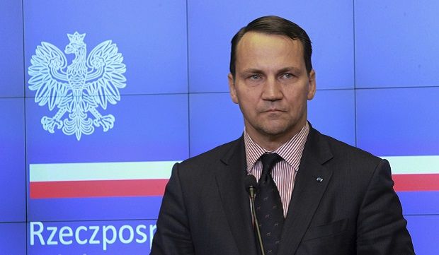 Задумаются о ядерном оружии: Сикорский рассказал, к чему приведет отказ США помочь Киеву
