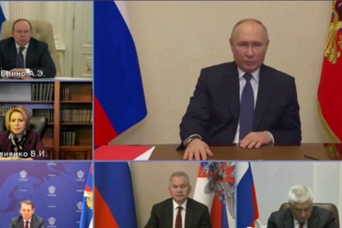 Выборы в России: Путин признался, глядя Шойгу в глаза, что ПВО пропустила цели (видео)