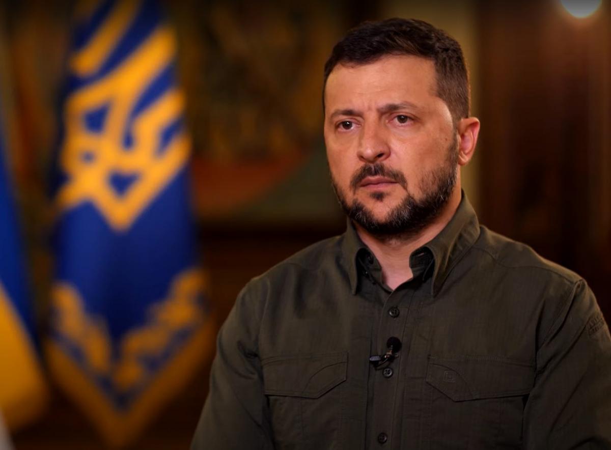На фронте удалось стабилизировать наши позиции, оккупанты не продвигаются, – Зеленский