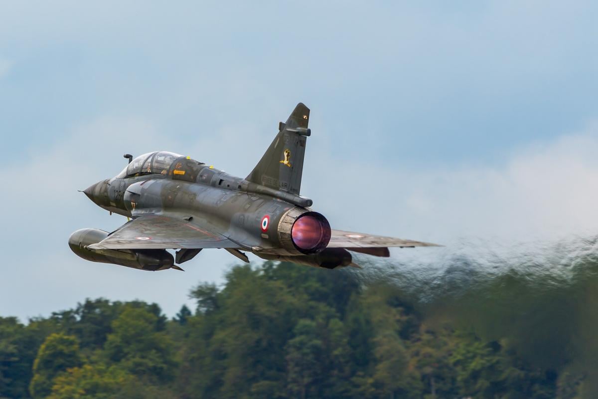 Могут ли истребители Mirage 2000-5 помочь Украине: анализ Le Monde