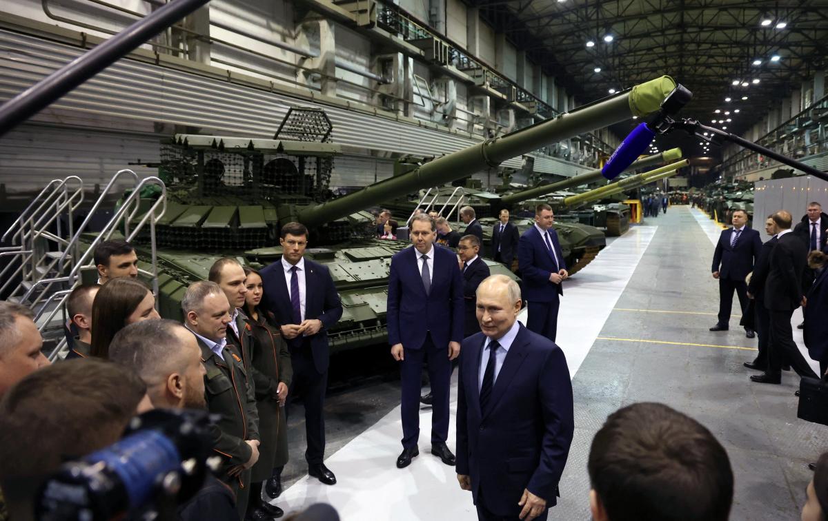 Россия скупает в Китае старые станки западного производства для оборонки, – FT