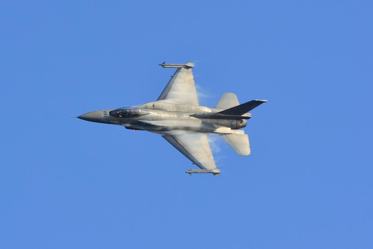 Эксперт намекнул, почему F-16 до сих пор не в Украине и ЗРК Patriot “бессмысленно передавать”