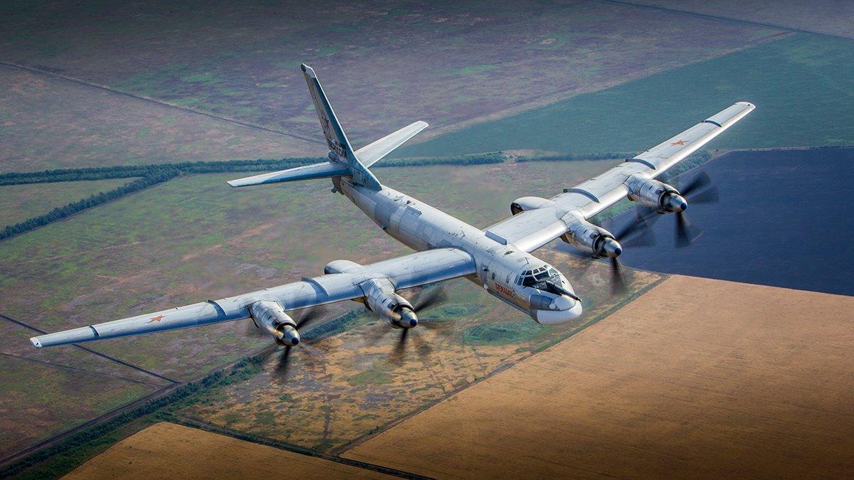 Россия массированно ударила по Украине ракетами