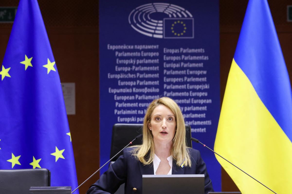 Роберта Мецола снова возглавила Европарламент