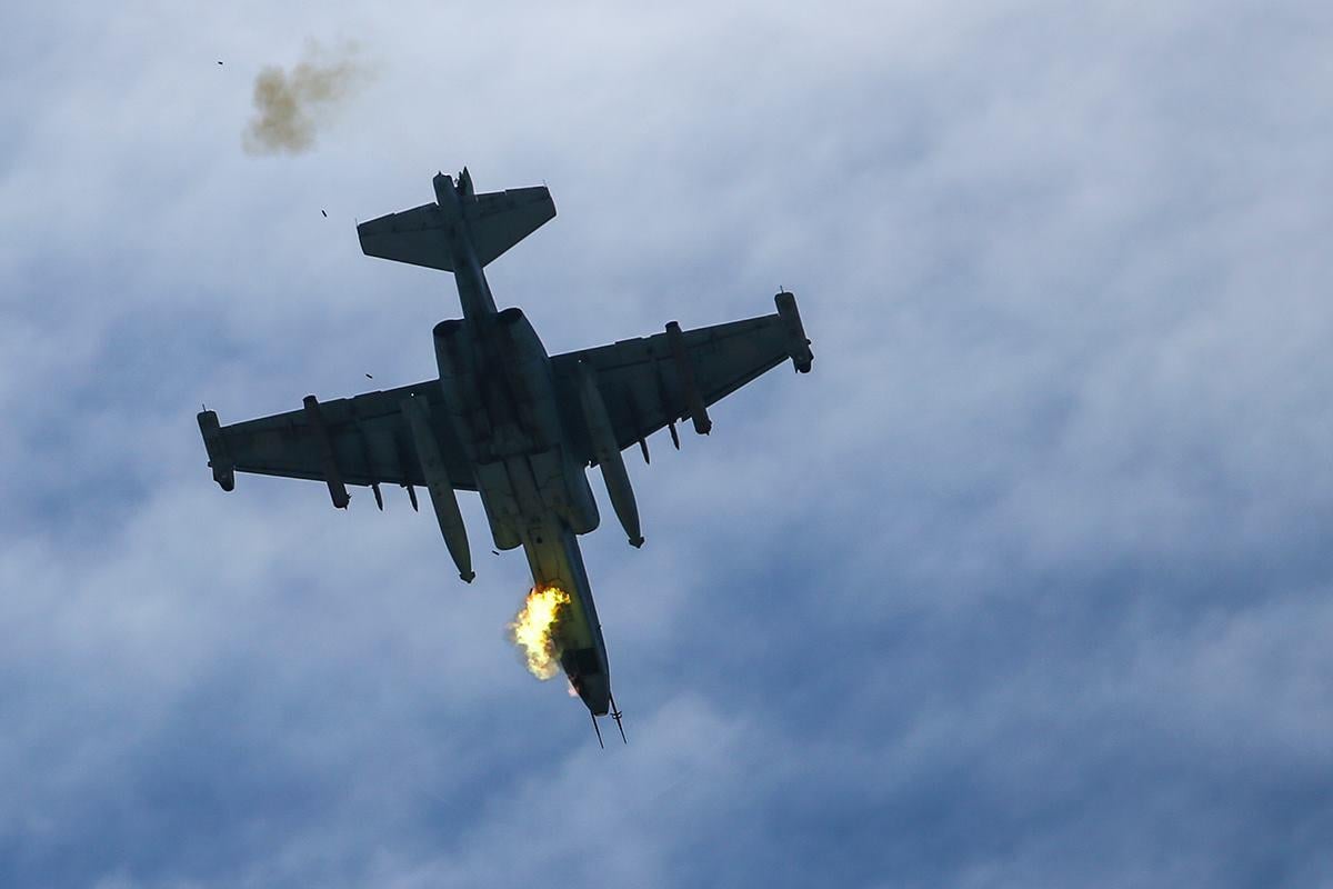 В Донецкой области украинские зенитчики сбили российский самолет Су-25