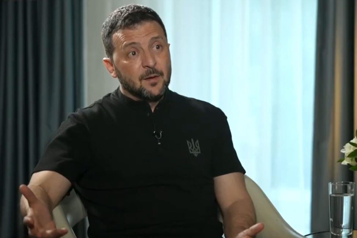 Зеленский ответил, готов ли уступить территорию, чтобы сохранить людей