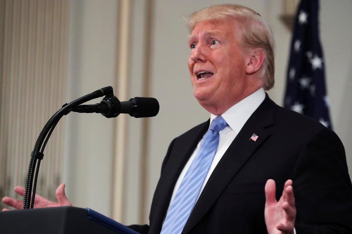 После самоустранения Байдена у Трампа возникла новая большая проблема, – The Hill