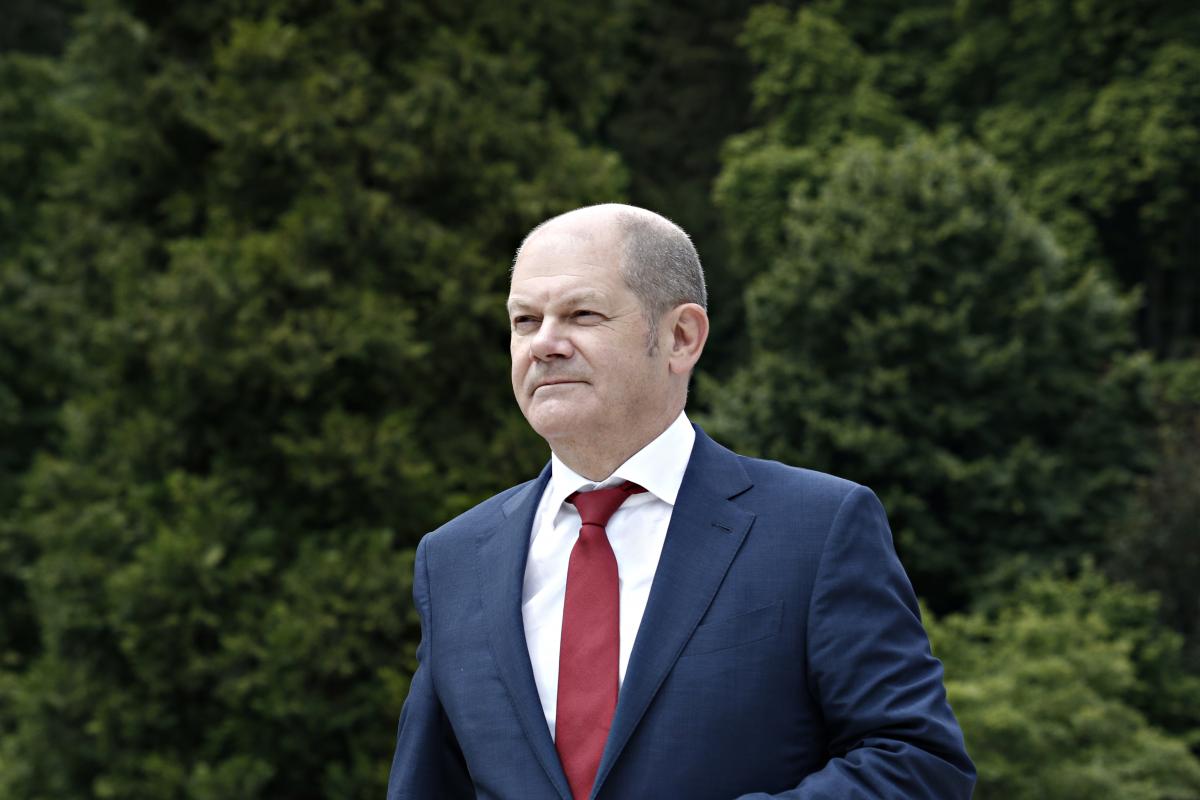 Шольц назвал причину, почему отказался снимать ограничения на удары по РФ немецким оружием