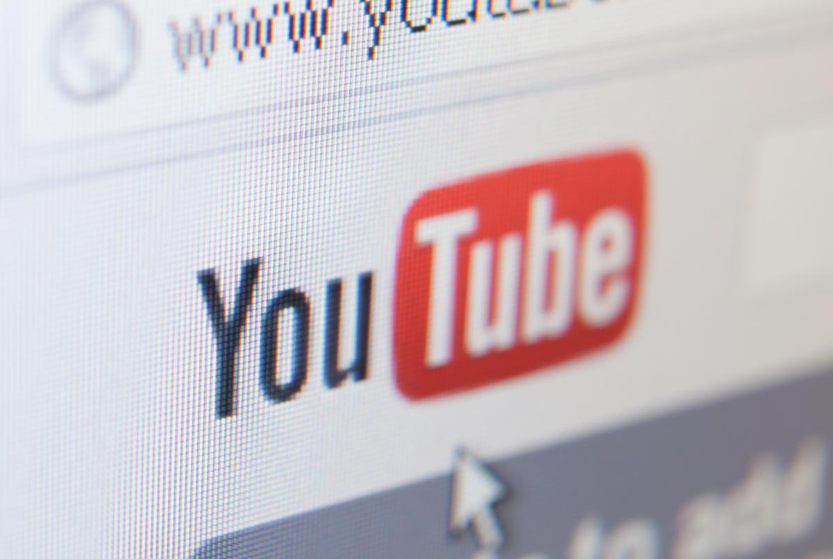 Россияне жалуются на полную блокировку YouTube: не работает на телефоне и компьютере