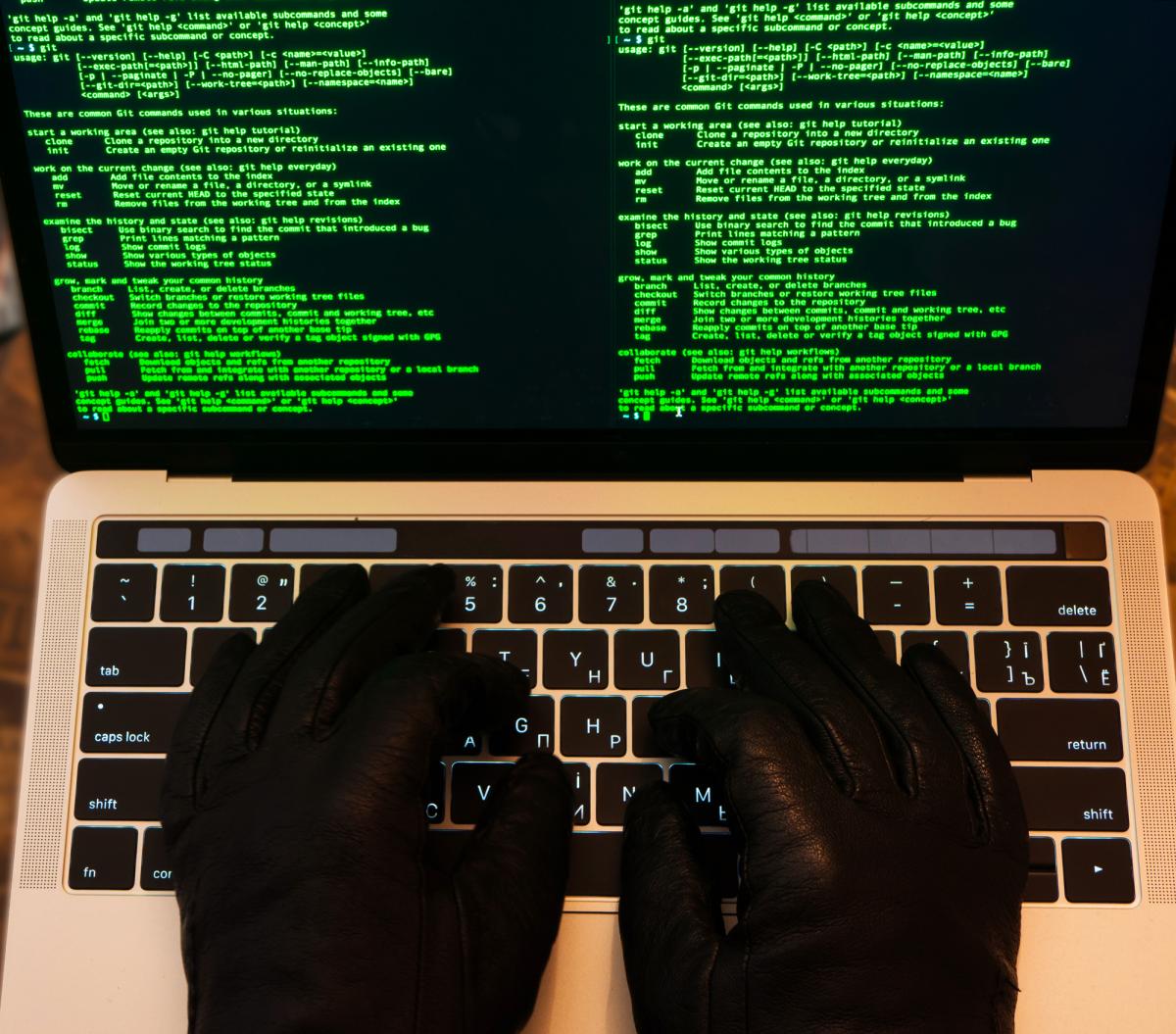 РФ проводит более сложные фишинговые атаки на общественных деятелей в США и Европе