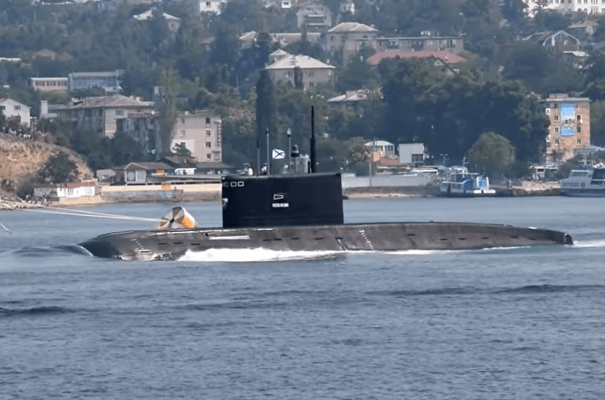 Россияне создали “замену” потопленной субмарине “Ростов-на-Дону”: в ВМС рассказали детали