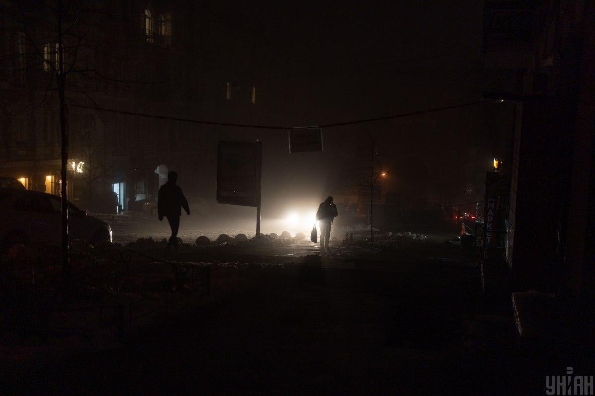Закончилось топливо: Ливан погрузился в тотальный блэкаут, вероятно до сентября, – СМИ