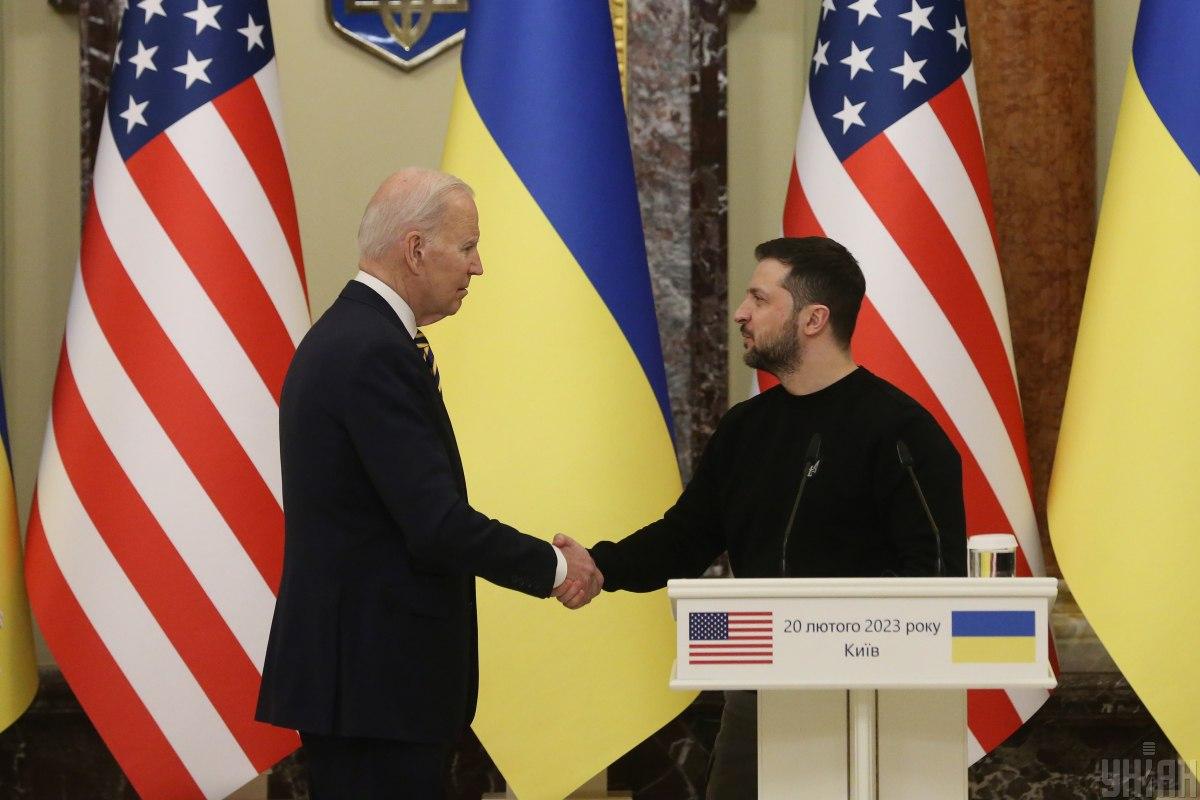 Байден не исключает предоставления разрешения Украине на удары по РФ оружием из США, – Блинкен