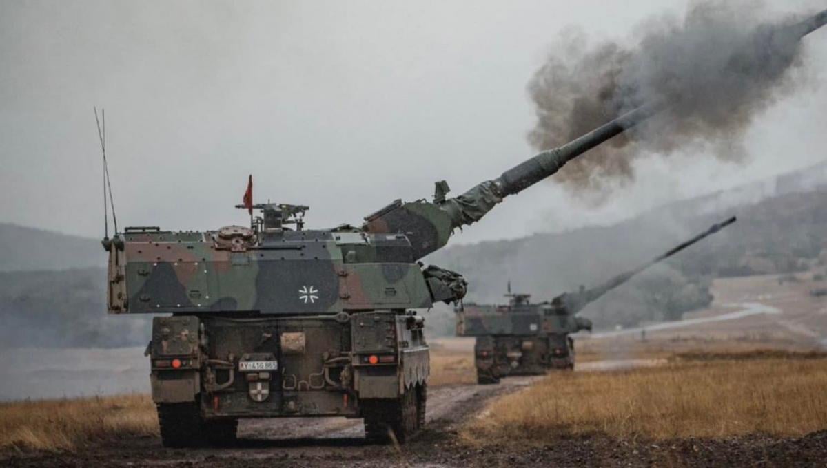 Украина получит шесть Panzerhaubitze 2000: министр обороны Германии очертил сроки