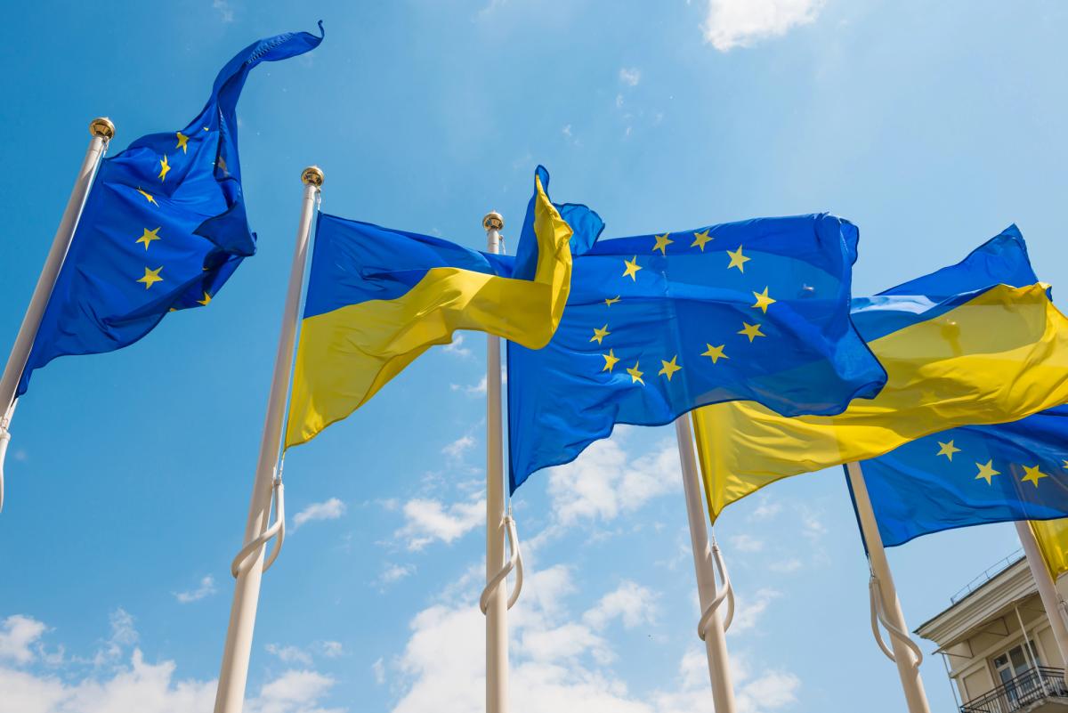 Независимо от участия США: ЕС готовится выделить Украине 40 млрд евро новых кредитов, – FT