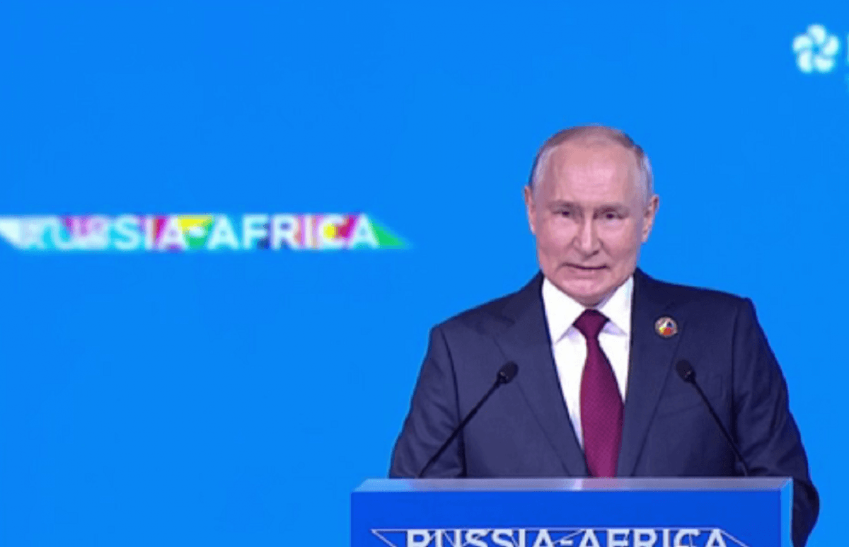 “Задумался о реинкарнации”: СМИ раскрыли нюансы визита Путина к монгольским шаманам