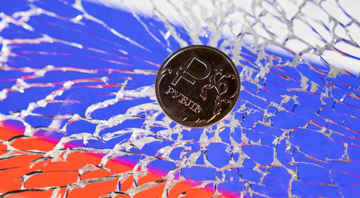 100 рублей за доллар – реальность: в Bloomberg объяснили, почему в РФ могут отпустить курс