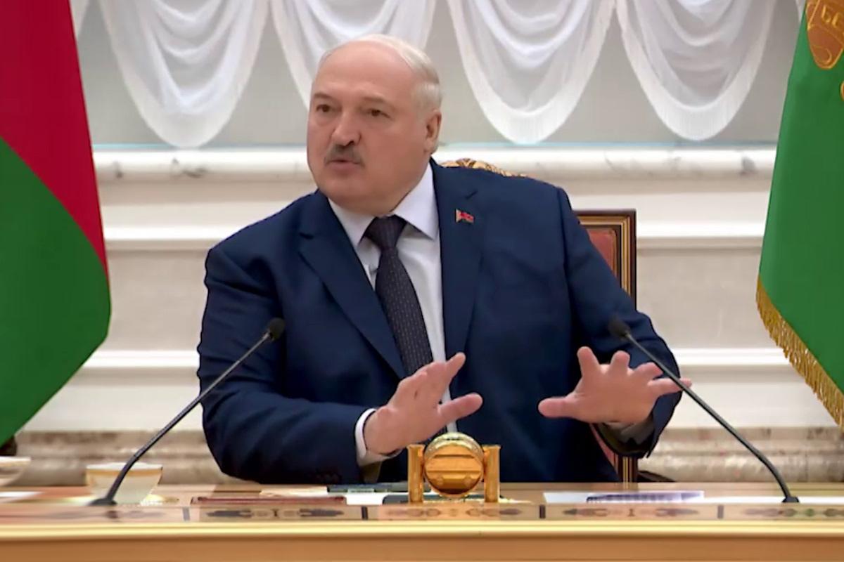 “Это наша проблема”: Беларусь должна участвовать в переговорах по Украине, – Лукашенко
