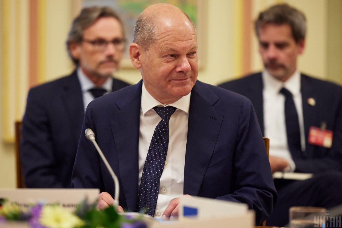 Шольц ответил на упреки о пренебрежении Украиной ради политического выживания, – Bloomberg