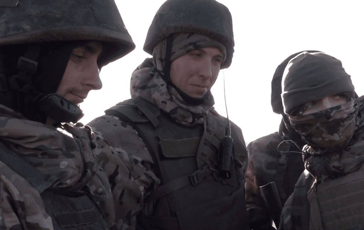 Делают закладки для штурмовиков: в ВСУ рассказали о “верблюдах” оккупантов