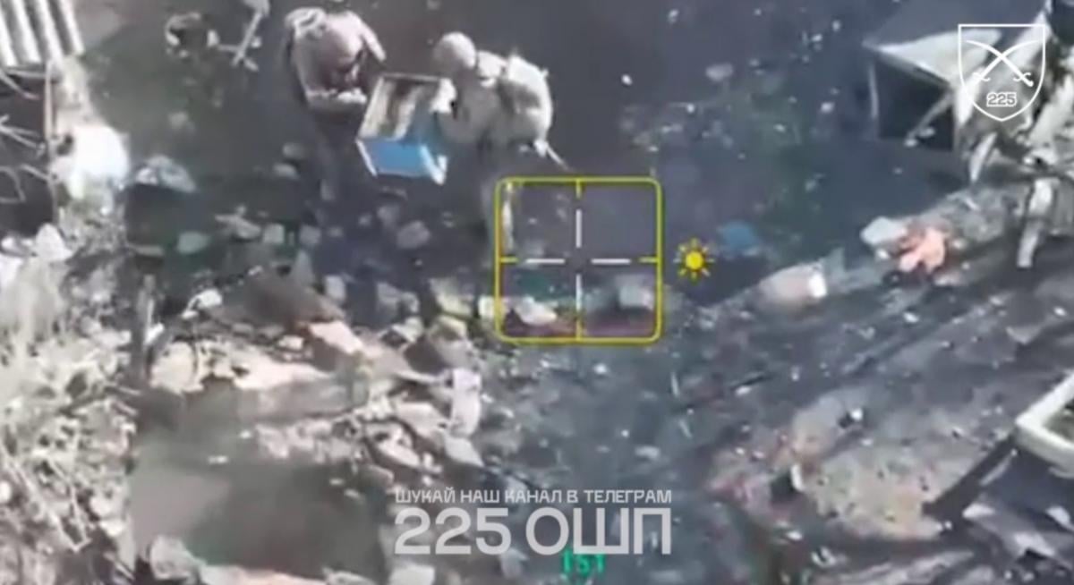 Украинские военные применили против россиян настоящих “боевых” пчел (видео)