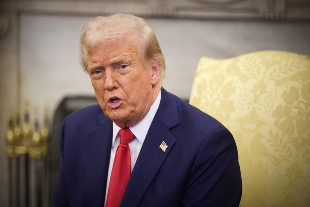 Деньги, мигранты, переговоры о мире: Белый дом назвал “50 побед” Трампа