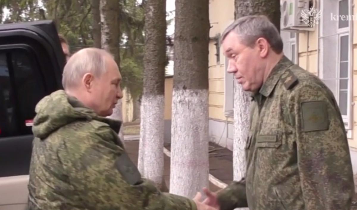 Путин в военной форме приехал в Курскую область и сделал ряд заявлений