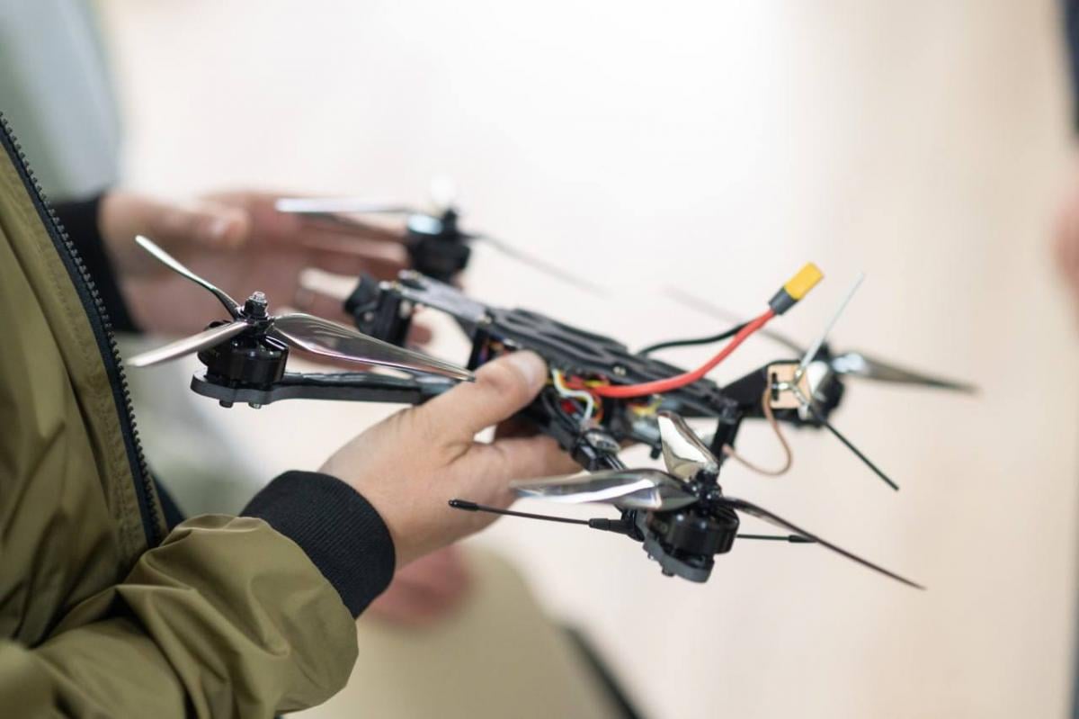 Эффективность FPV-дронов падает: военный сказал, на какие БпЛА пора переходить