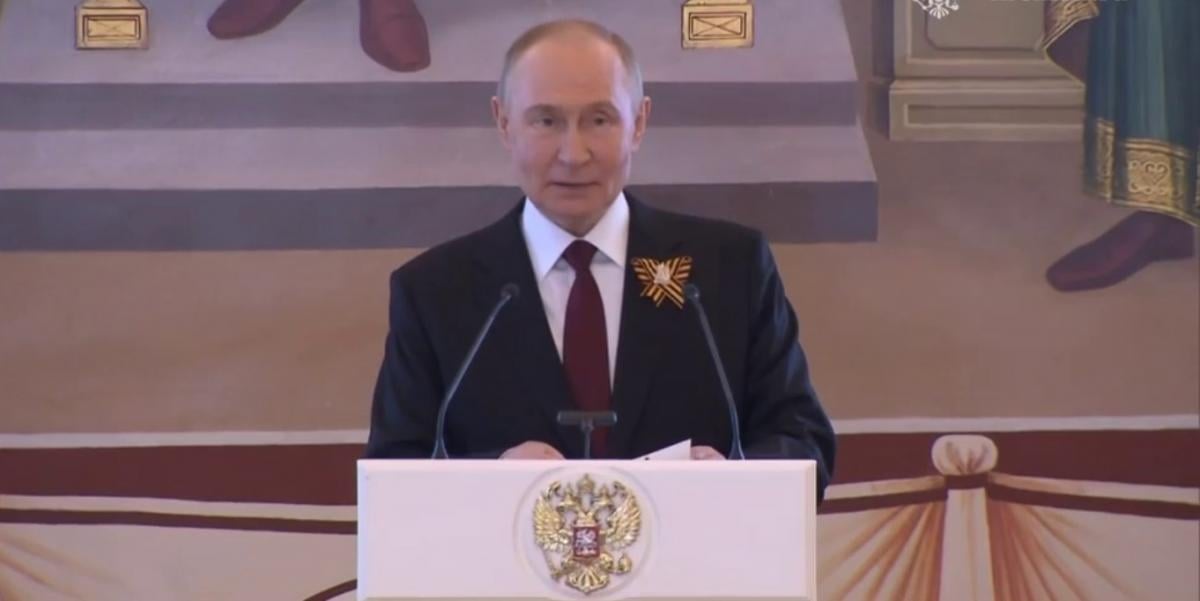 Парад на Красной площади: Путин пообещал “победу” в Украине и вспомнил об Одессе