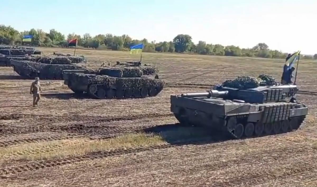 Украина потеряла более 1000 танков и теперь меняет стратегию их использования, – Forbes
