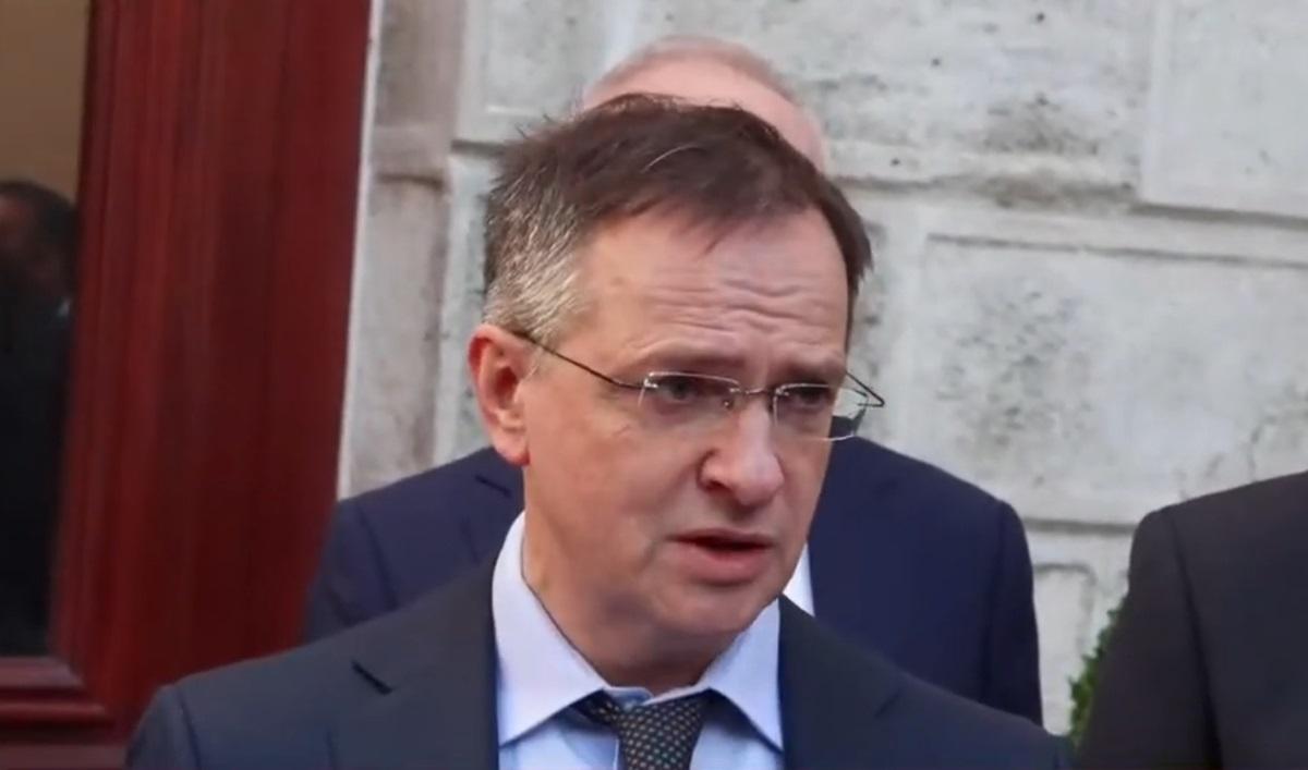 Глава делегации РФ в Стамбуле заявил, что Москва хочет “установить долгосрочный мир”
