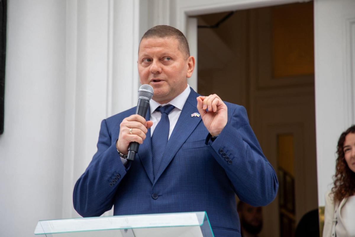 “Чуда не будет”: Залужный заявил, что Украине не стоит надеяться на возвращение границ 1991 года