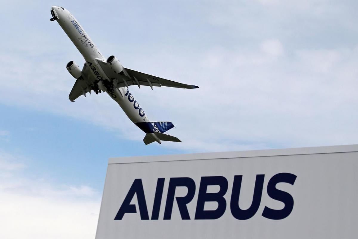 Китай хочет заказать гигантскую партию самолетов у главного конкурента Boeing, – Bloomberg