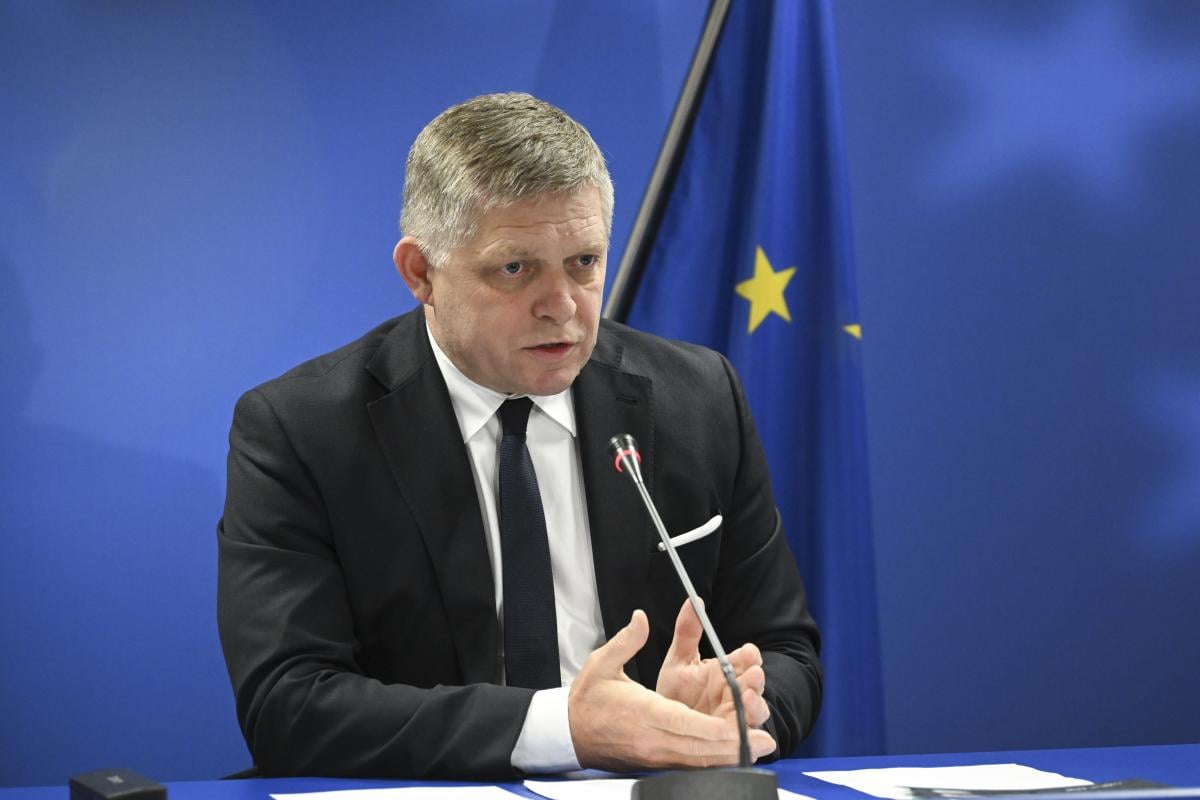 Фицо пригрозил заблокировать часть санкций ЕС против России