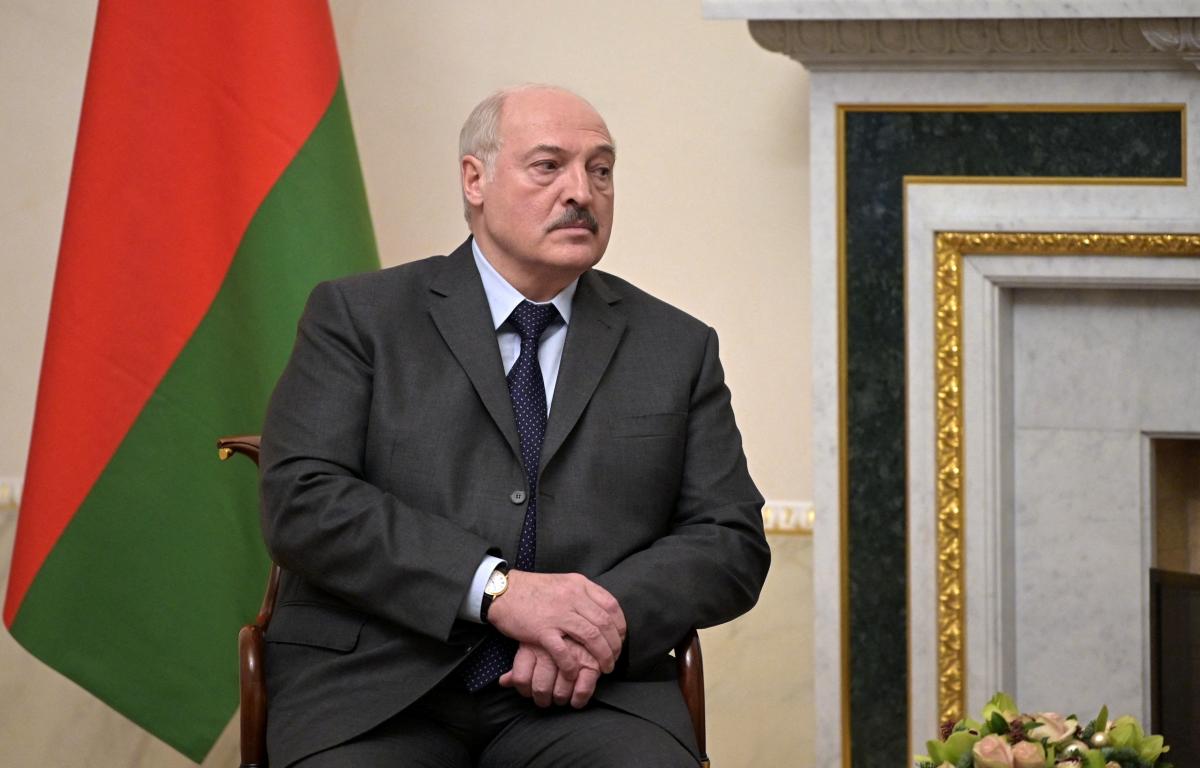 “Дорогому другу”: Лукашенко предложил установить в Минске памятник Си Цзиньпину