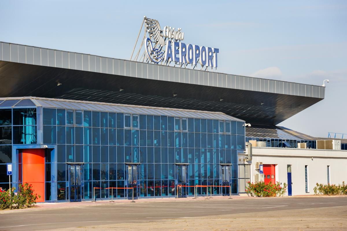 В аэропорту Кишинева отменяли рейсы из-за российской атаки на Украину