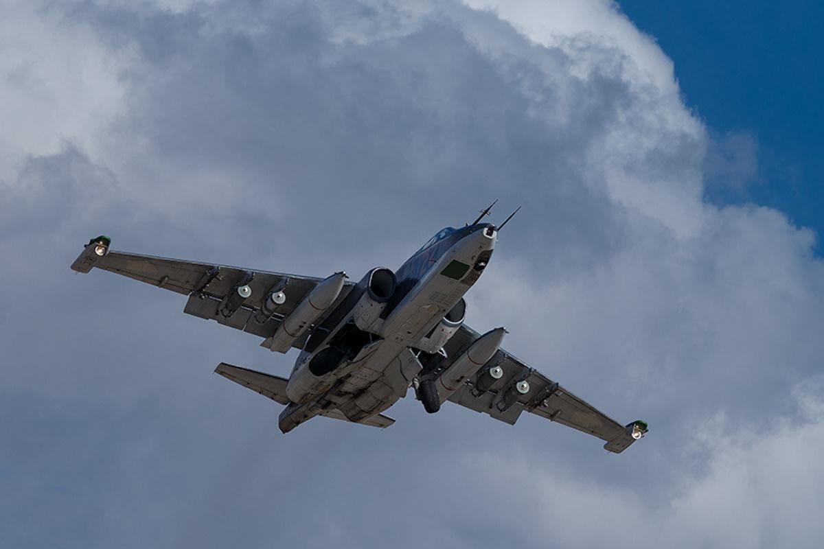 Российский штурмовик сбил свой же Су-25 (видео)