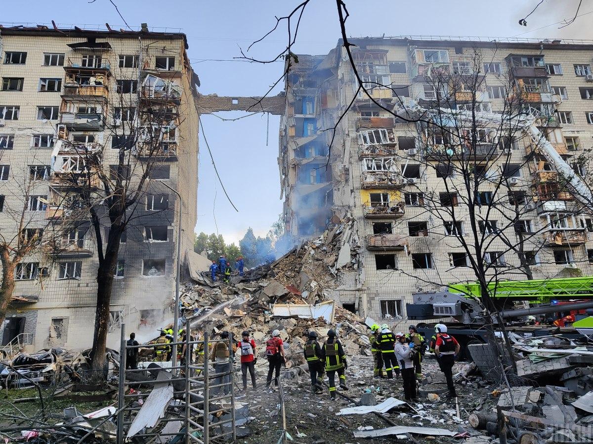 “Чистой воды терроризм”: Зеленский отреагировал на российскую массированную атаку по Украине