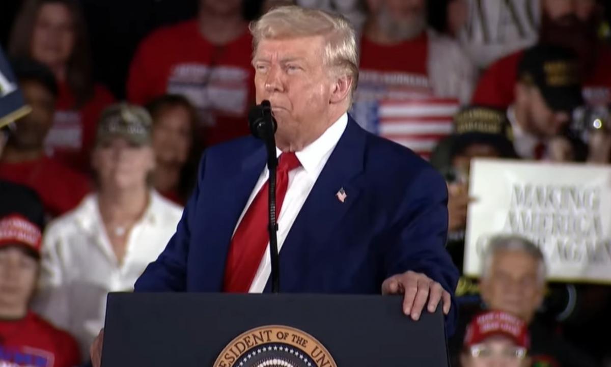 “Золотой век” экономики Трампа столкнулся с жестокой реальностью, – Reuters