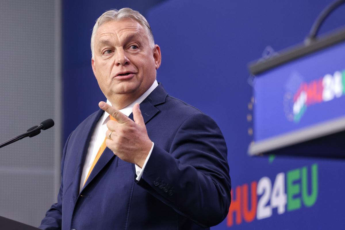 Антиукраинский “референдум” Орбана в Венгрии полностью провалился, – оппозиция
