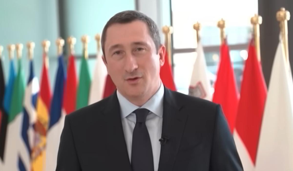 “Наконец-то дома”: министр Чернышов вернулся в Украину после слухов о побеге