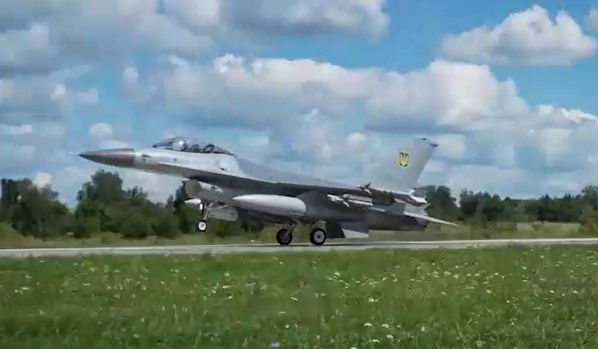 Во время отражения ночной атаки погиб летчик F-16, – Воздушные силы