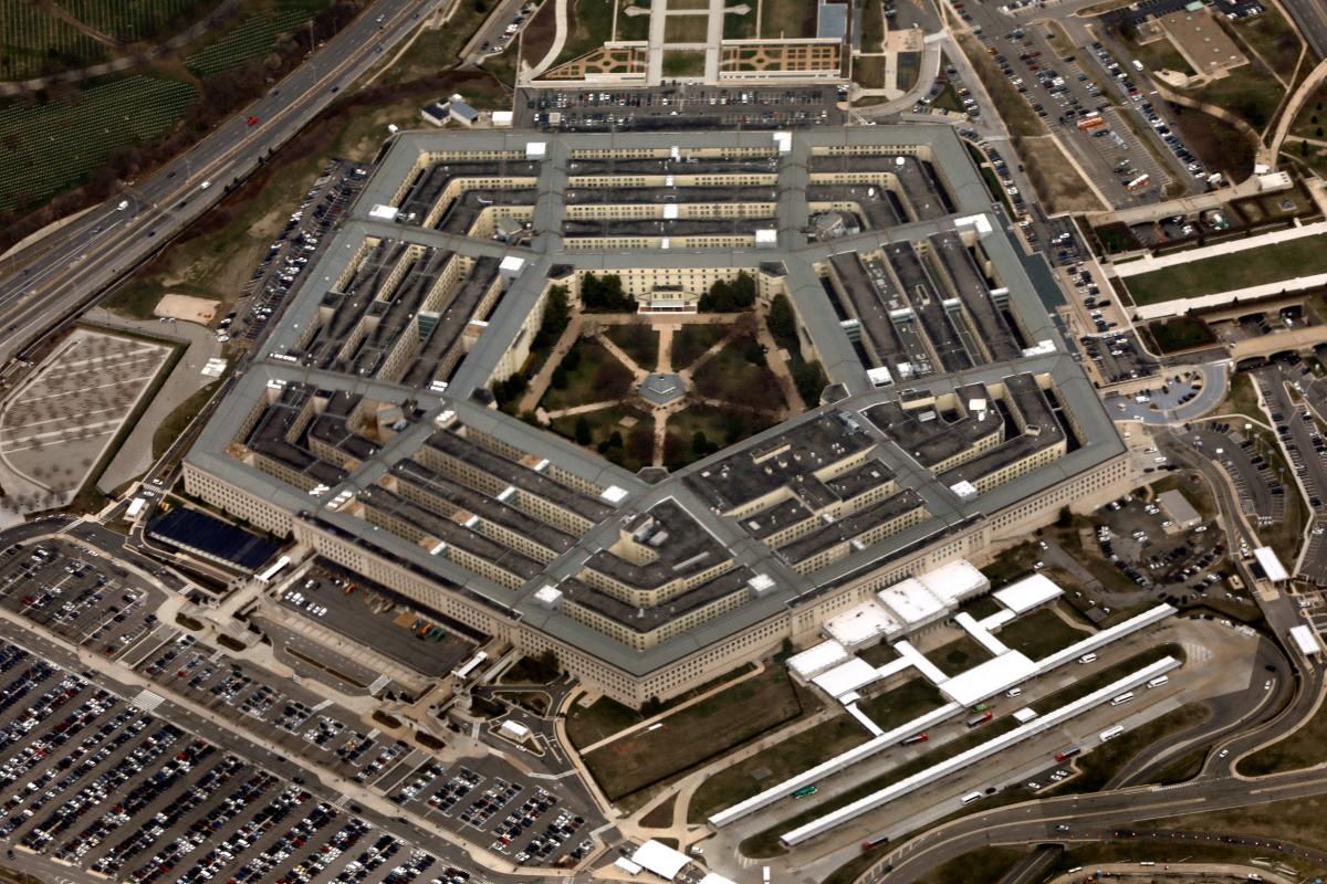 В США эксперты по вопросам безопасности бьют тревогу из-за решения по оружию для Украины