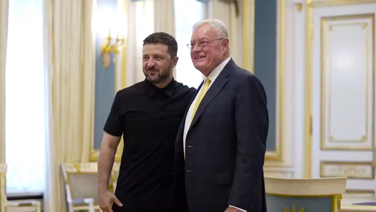 Зеленский встретился со спецпосланником США по Украине Келлогом