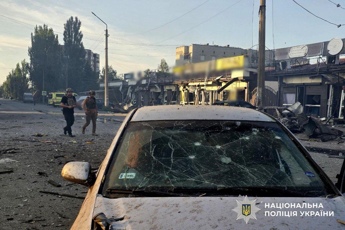 Удар по Доброполью: количество погибших возросло (фото)