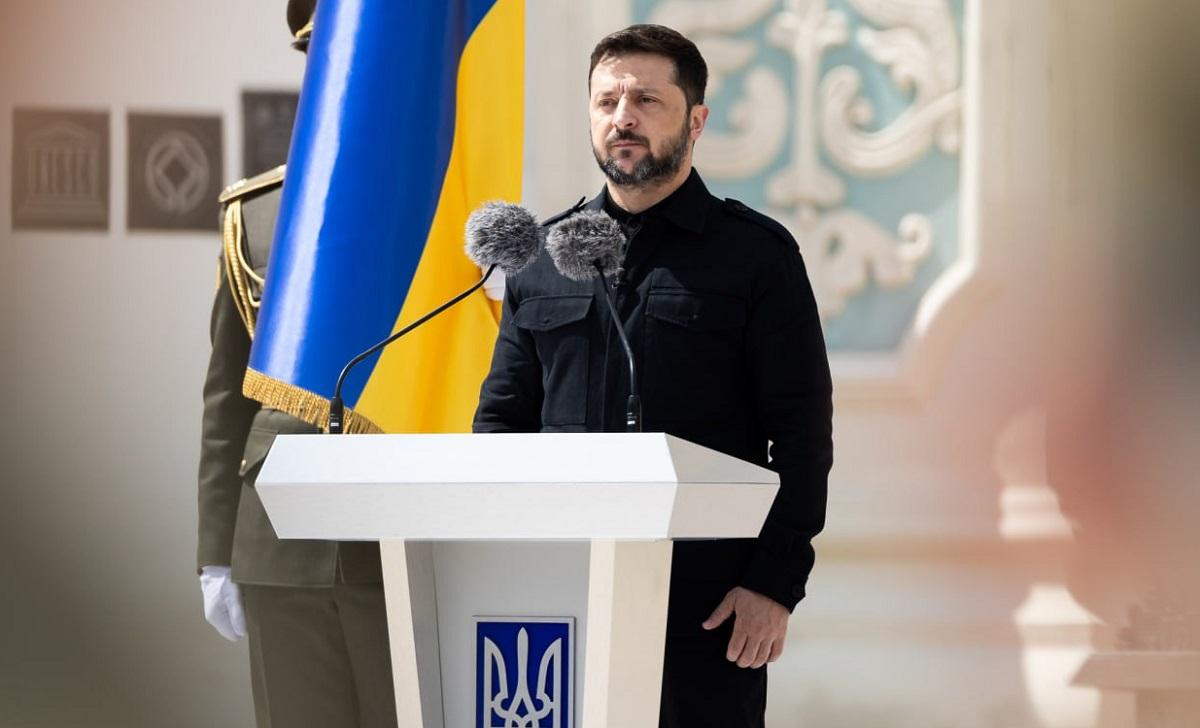Украина в Стамбуле будет требовать немедленного и полного прекращения огня, – Зеленский