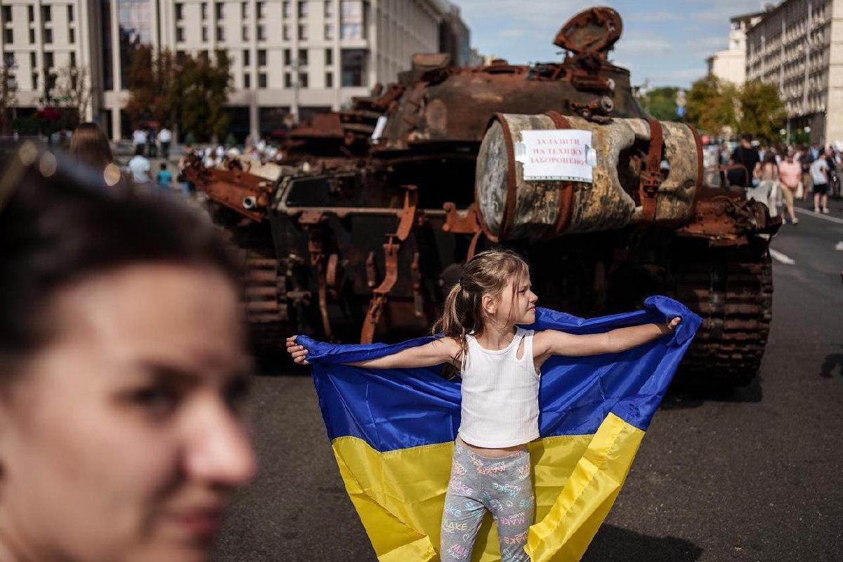 “Прощание с Донбассом”: украинцы, потерявшие дом, боятся “быстрого мира” Трампа, – WP