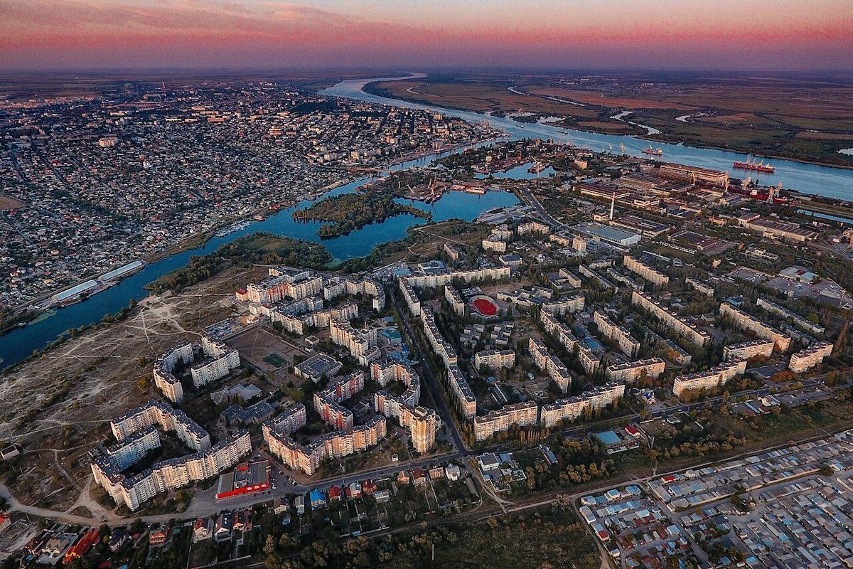 Оккупанты стремятся уничтожить мост в Херсоне: в ВСУ объяснили значение путепровода